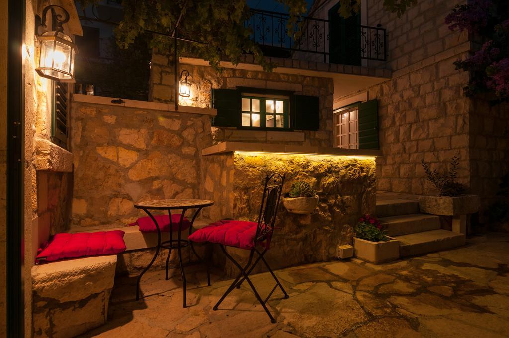 Apartments Larsen Omis Luaran gambar