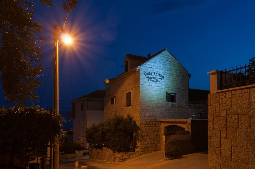 Apartments Larsen Omis Luaran gambar