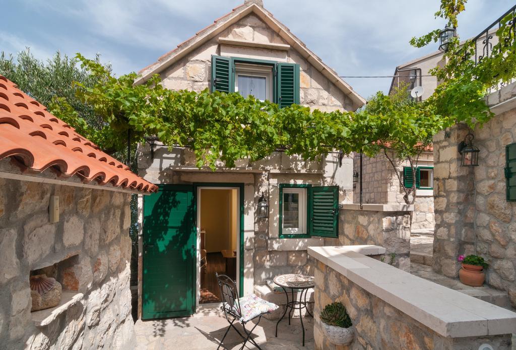 Apartments Larsen Omis Luaran gambar
