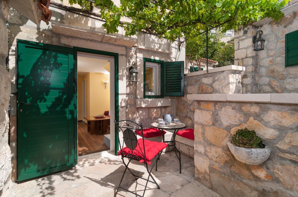 Apartments Larsen Omis Luaran gambar
