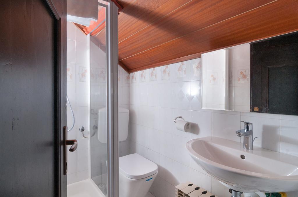 Apartments Larsen Omis Luaran gambar